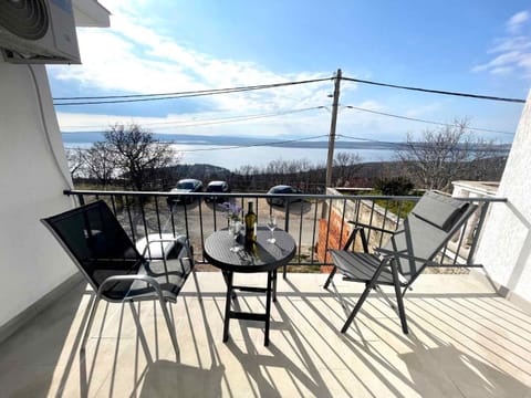 Nearby landmark, Summer, Balcony/Terrace, Dining area, Sea view, Parking