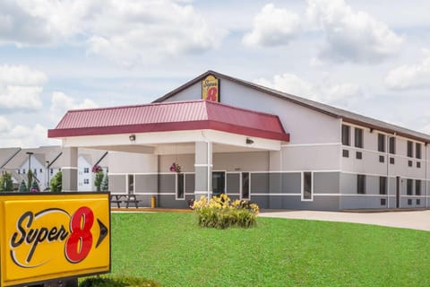 Property building, Day, On site, Time of day