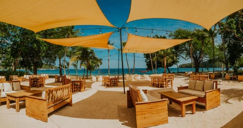 Property building, Restaurant/places to eat