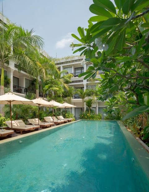 Property building, Swimming pool