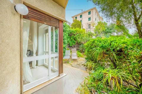 GUISCI BEACH HOUSE - Free Private Parking Apartment in Sanremo
