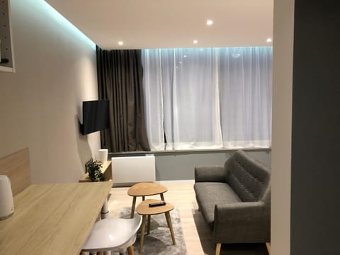 TV and multimedia, Seating area