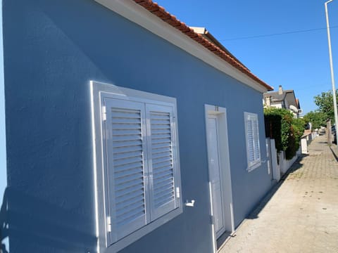 Property building, Neighbourhood, Street view