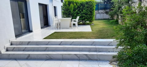 Garden, Garden view
