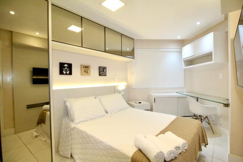 Bedroom, towels, wardrobe