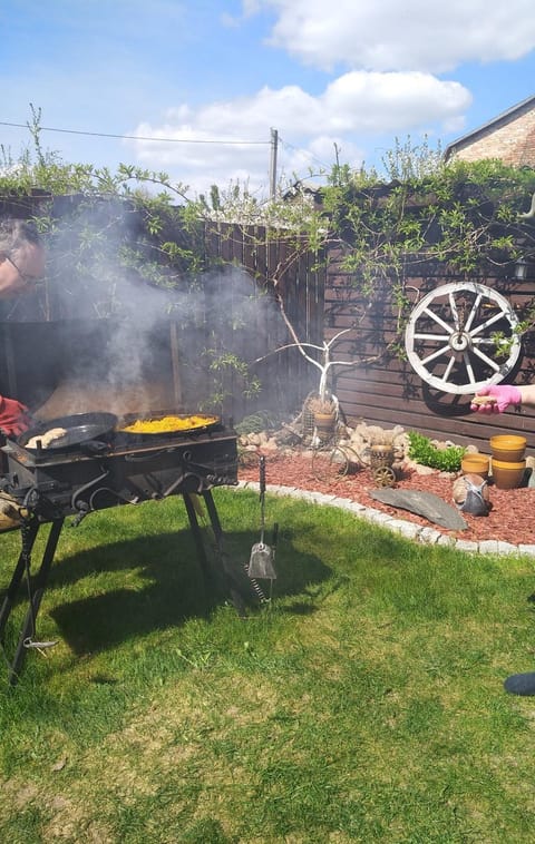 BBQ facilities, Garden