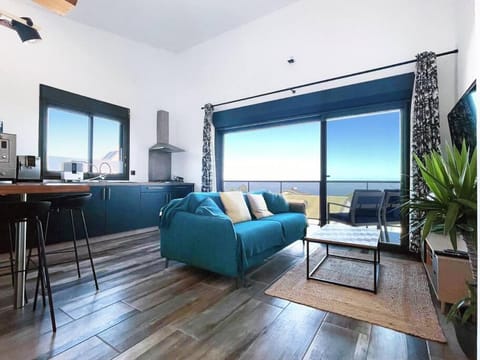 Natural landscape, Living room, Dining area