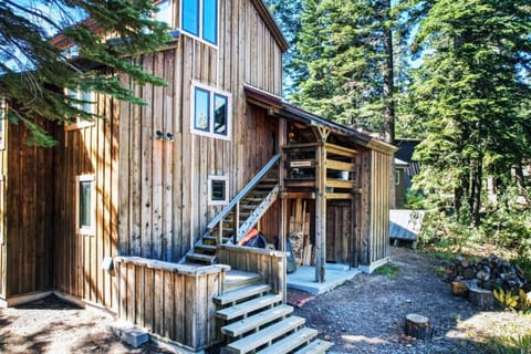 Amazing Architecture - Views all around VH#113 House in Bear Valley