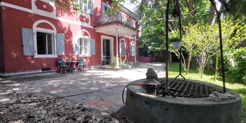 Garden, Garden view