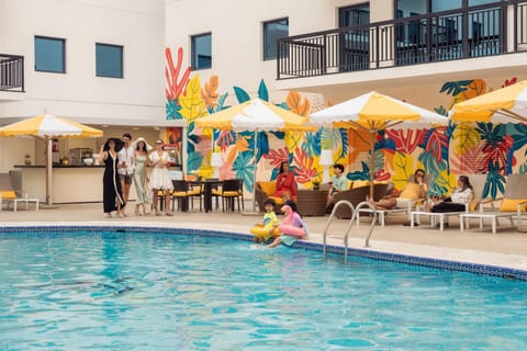 Pool view, Swimming pool, sunbed