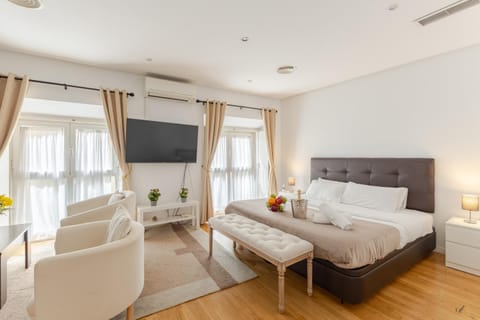 Living room, Bedroom