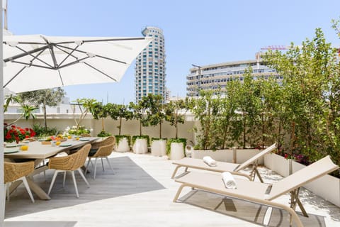 View (from property/room), Balcony/Terrace, Seating area