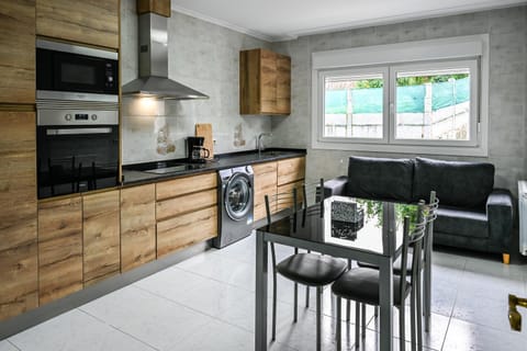 Kitchen or kitchenette, Living room, Dining area, dishwasher, minibar, pet friendly, stove, toaster