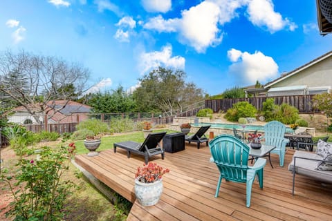 Wine Country Gateway with Views Btwn Napa and SF House in Benicia