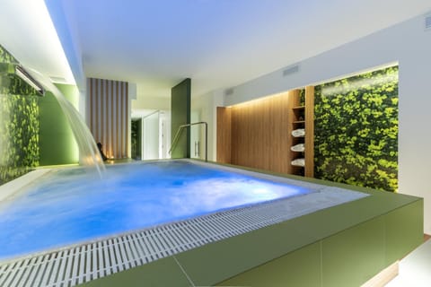 Hot Tub, Spa and wellness centre/facilities, Swimming pool