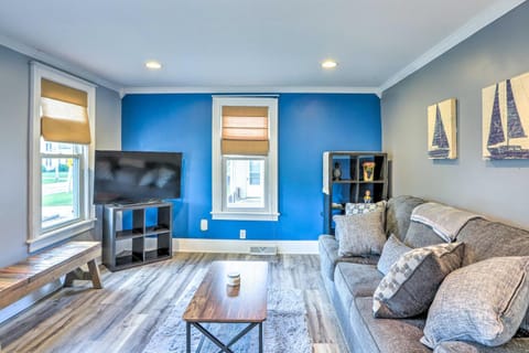 Sweetwater Hideaway - Blocks to Lake Erie! House in Port Clinton