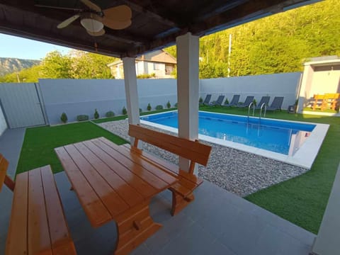 Property building, Day, Natural landscape, Pool view, Swimming pool, sunbed