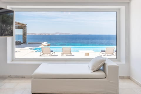 Property building, Bed, View (from property/room), Photo of the whole room, Bedroom, Pool view, Sea view