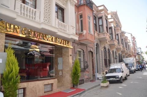 Property building, Street view