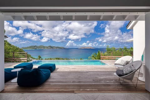 Natural landscape, Pool view, Sea view, Swimming pool, Swimming pool