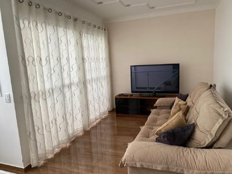 Communal lounge/ TV room, TV and multimedia, Living room, Seating area