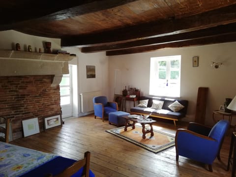 Le Grand Feuvrier Villa in Dole