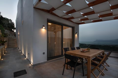 Patio, Balcony/Terrace, Dining area, Sea view