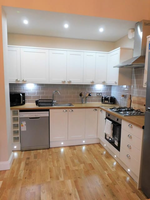 Beautiful 3 bed apt in the City Centre Apartment in Glasgow