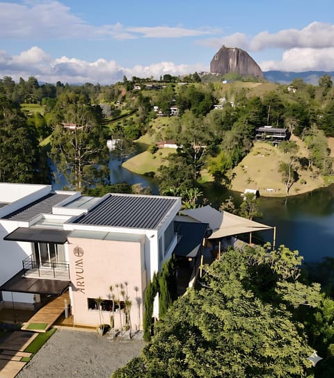 Property building, Natural landscape, Bird's eye view, Lake view, Mountain view