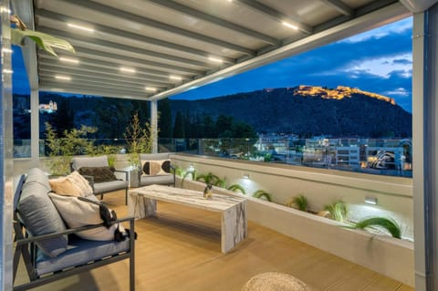 Nearby landmark, Night, Natural landscape, Balcony/Terrace, Landmark view, Mountain view, laundry
