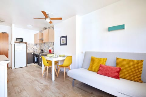 Living room, Dining area, kitchen