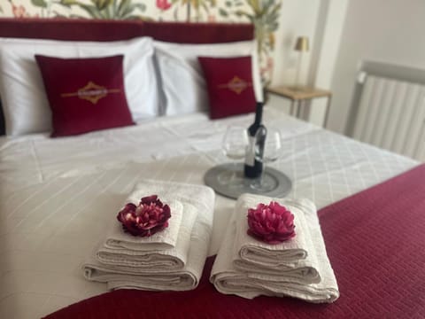 Bed, Balcony/Terrace, Decorative detail, Bedroom, air conditioner