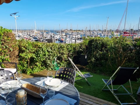 Natural landscape, Dining area, Sea view