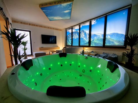 Hot Tub, Spa and wellness centre/facilities, Seating area