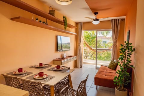 TV and multimedia, Living room, Seating area, Dining area, fireplace