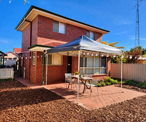 Property building, Patio, Day, Dining area