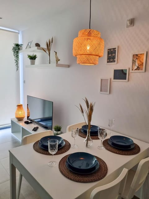 TV and multimedia, Dining area