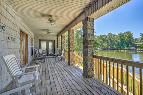 Fish, Kayak and More Lakefront Georgia Home House in Alabama