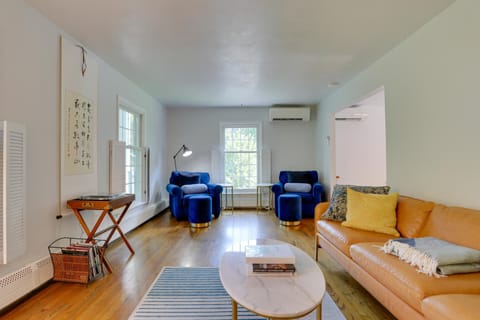 Woodstock Getaway with Hot Tub about 2 Mi to Dtwn! House in West Hurley