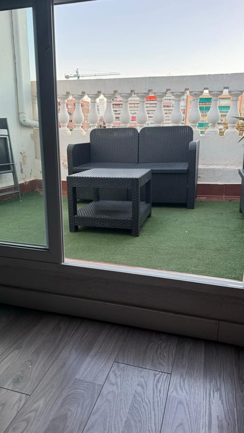 Precioso ático con terraza en centro de Alicante Apartment in Alicante