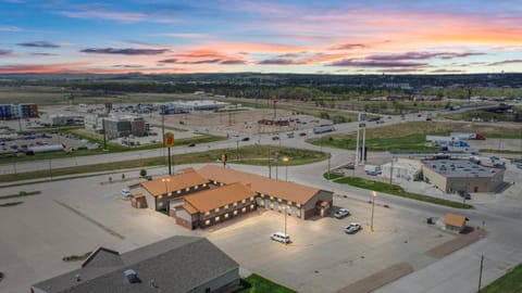 Neighbourhood, Sunset, Parking