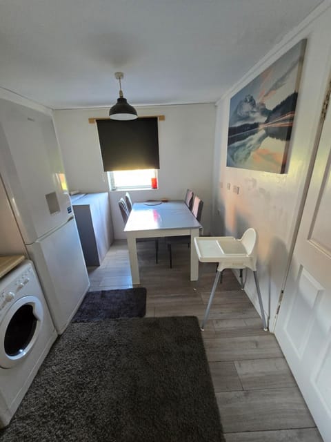 2 Bedroom Cozy Chambers with free parking Apartment in Leeds