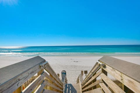 Alerio B203 House in Miramar Beach