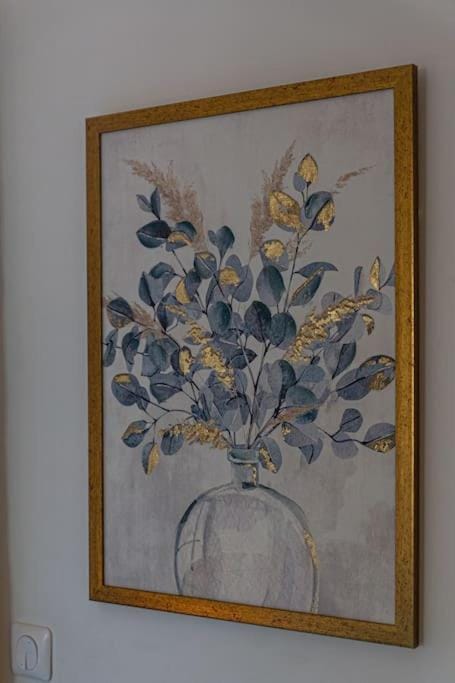 Escale à Paris Metro & Parking Apartment in Île-de-France