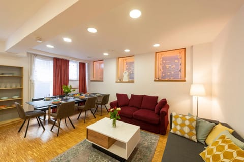 Living room, Seating area, Dining area