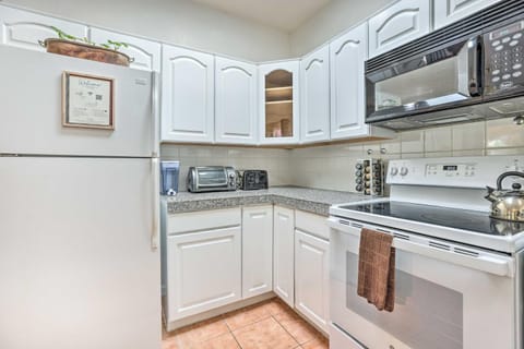 Cozy and Relaxing Eloy Apartment with Pool Access Apartment in Eloy