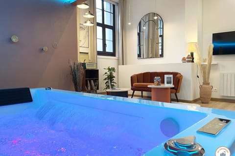 Hot Tub, Living room, Spa and wellness centre/facilities