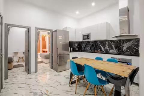 apartamento con calefaccion y parkig privado gratis Apartment in Badalona