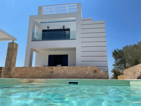 Property building, Pool view, Swimming pool