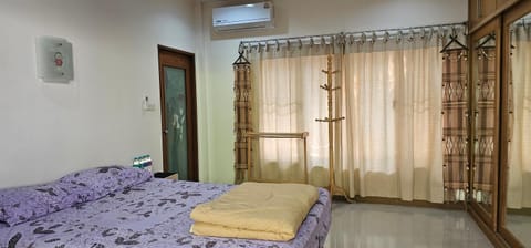 Pakin house Vacation rental in Krabi Changwat